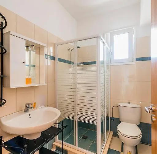 Archangelos * Archangelos (Rhodes)